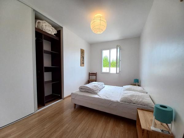 À découvrir : maison 4 chambres avec terrasse et climatisation réversible