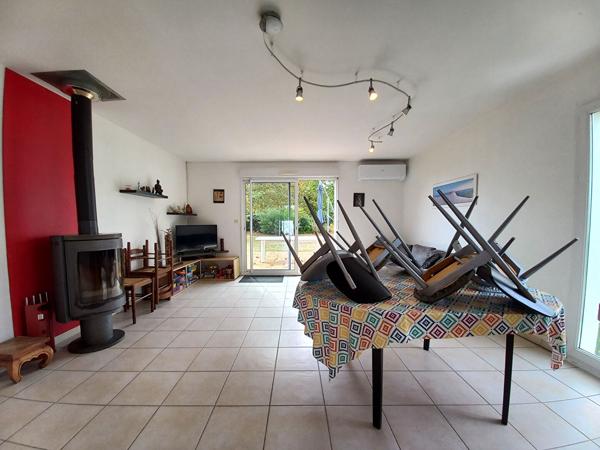 À découvrir : maison 4 chambres avec terrasse et climatisation réversible