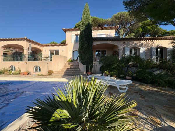 Maison à SAINTE-MAXIME, 83120 - 6 pièces 168m²