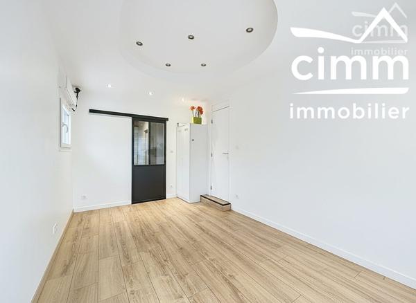ORGÈRES – SUD RENNES – MAISON CONTEMPORAINE AVEC ESPACE PROFESSIONNEL INDÉPENDANT ET POTENTIEL D'ÉVOLUTION