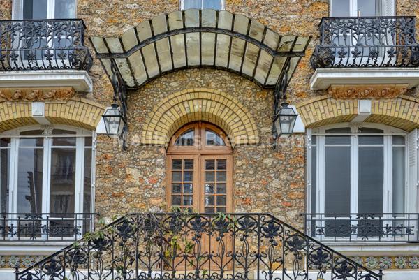  Belle propriété 1900 à rénover sur 1076m2 de terrain divisible.