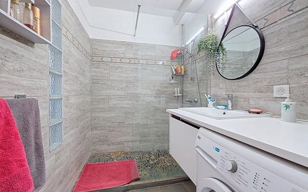 Appartement à vendre    2 pièces • 48,84 m2 Le Cannet