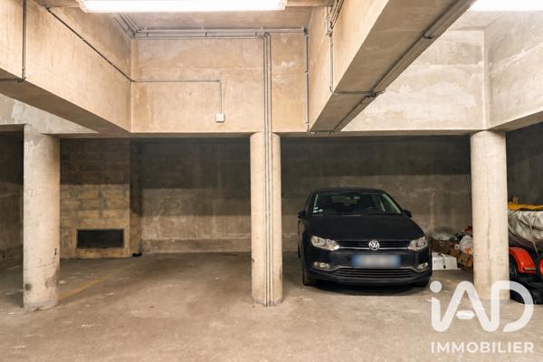 Parking à vendre 25 m² Paris 17