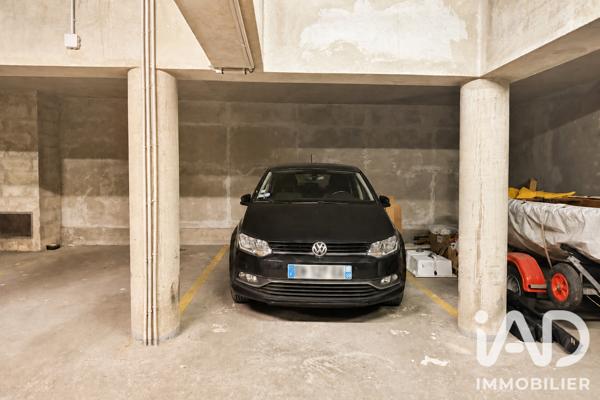 Parking à vendre 25 m² Paris 17