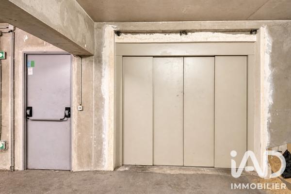 Parking à vendre 25 m² Paris 17