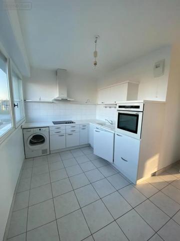 Location - Appartement Laval 53000 3 pièces 81 m 2
