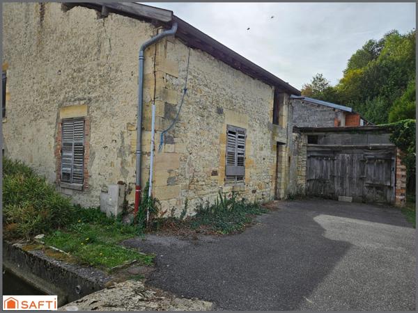 pavillon 2 chambres sur sous-sol avec cour et dépendances