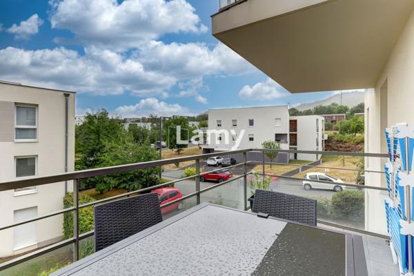 Appartement t3 + balcon et garage