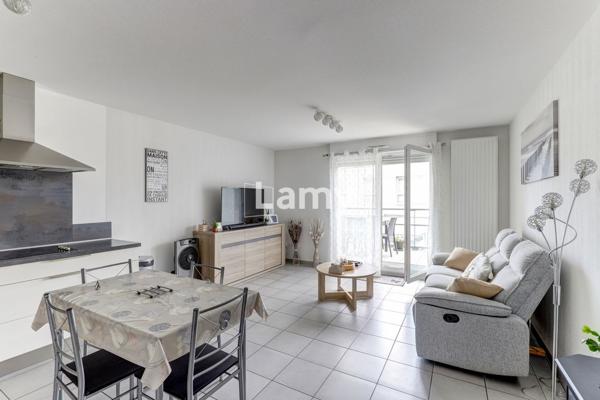 Appartement t3 + balcon et garage