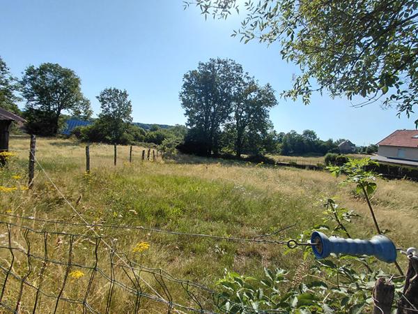 Dépendance et terrain Le Vigean Le vigean