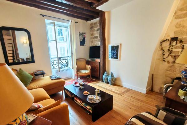 Paris 6e – Rue de Sèvres – Duplex de charme au dernier étage