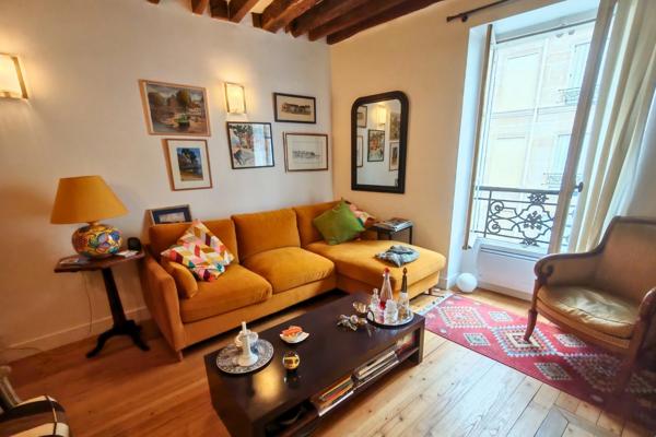 Paris 6e – Rue de Sèvres – Duplex de charme au dernier étage