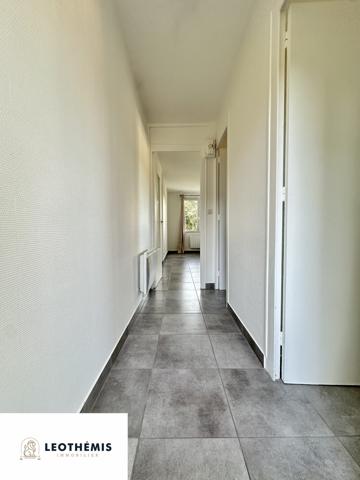 BEL APPARTEMENT RONÇOIS RÉNOVÉ