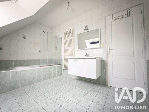 Maison à vendre 6 pièces 200 m² Longaulnay