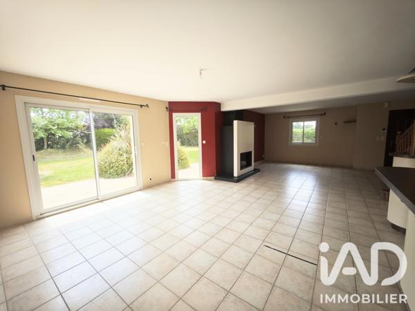 Maison à vendre 6 pièces 200 m² Longaulnay