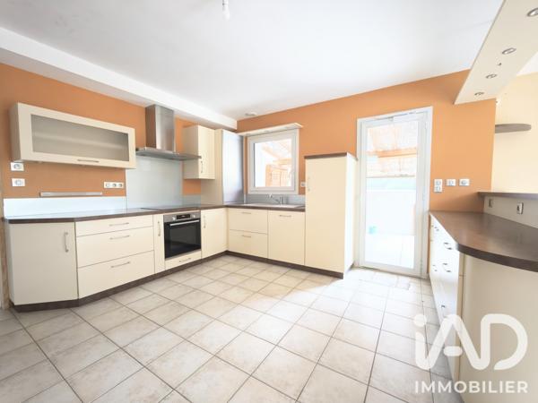 Maison à vendre 6 pièces 200 m² Longaulnay