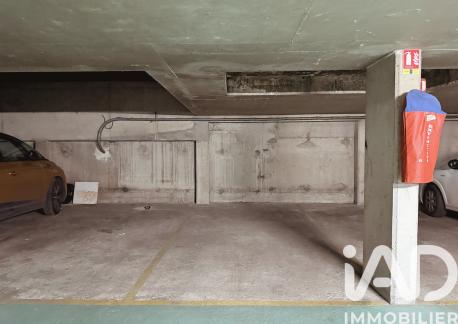 Parking à vendre 12 m² Paris 20