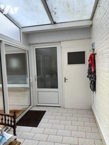 Maison donnant sur 2 rues à vendre sur la commune de BAPAUME comprenant rdc: entrée, salle à ma...