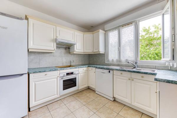 Maison Ozoir La Ferriere 6 pièce(s) 150.3 m2