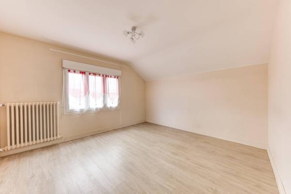 Maison Ozoir La Ferriere 6 pièce(s) 150.3 m2