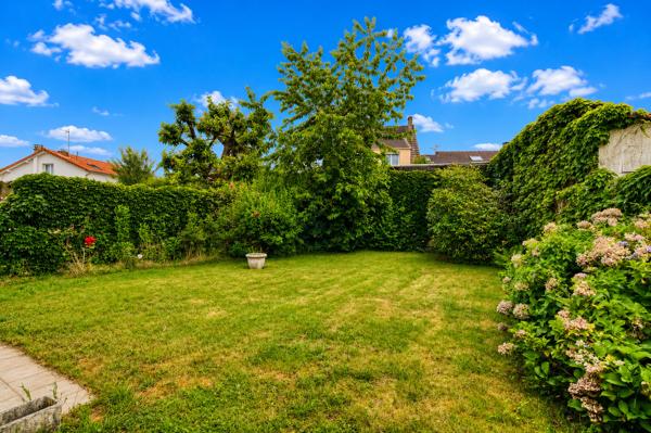 Maison Ozoir La Ferriere 6 pièce(s) 150.3 m2