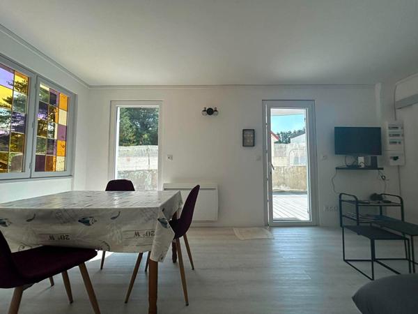 Appartement entièrement rénové rez de chaussée 2 chambres 800 m de la plage de QUEND