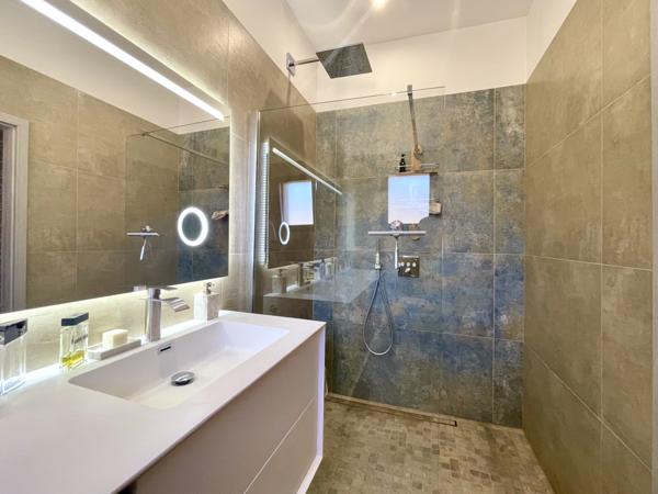 Salernes (83690) Laissez-vous séduire par l’alliance du confort moderne et de l’efficacité énergétique Salernes, Villa 138m2 ut