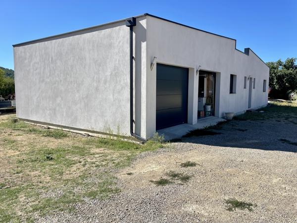 Salernes (83690) Laissez-vous séduire par l’alliance du confort moderne et de l’efficacité énergétique Salernes, Villa 138m2 ut