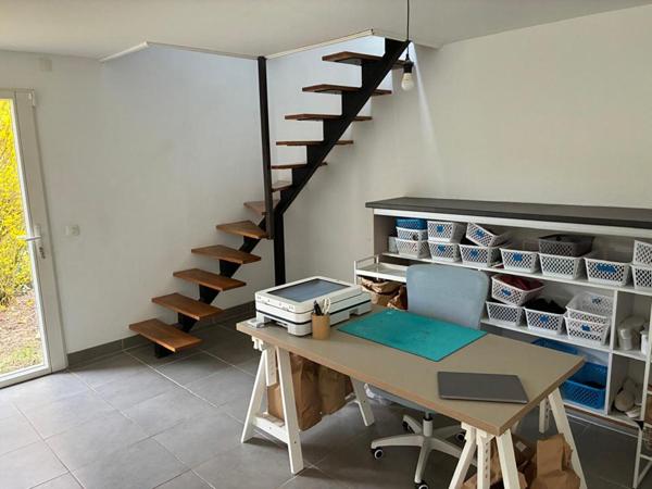 Charmante Maison Familiale et Individuelle ? 3 niveaux ? 1 étage ? 3 Chambres ? Sous Sol Total ? Terrain 3545 m2