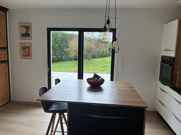 Charmante Maison Familiale et Individuelle ? 3 niveaux ? 1 étage ? 3 Chambres ? Sous Sol Total ? Terrain 3545 m2