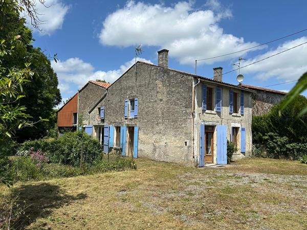 Maison individuelle 4 chambres avec grenier aménageable de 77 m², spacieuse jardin et tout-à-l'égout Aulnay