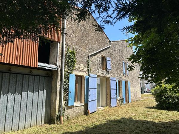 Maison individuelle 4 chambres avec grenier aménageable de 77 m², spacieuse jardin et tout-à-l'égout Aulnay