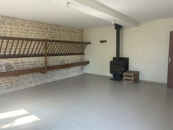 Maison individuelle 4 chambres avec grenier aménageable de 77 m², spacieuse jardin et tout-à-l'égout Aulnay