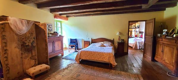 MAISON EN PIERRES , DEPENDANCES ,1 HECTARE , SAINT YRIEIX LA PERCHE , HAUTE-VIENNE Saint yrieix la perche