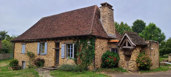 MAISON EN PIERRES , DEPENDANCES ,1 HECTARE , SAINT YRIEIX LA PERCHE , HAUTE-VIENNE Saint yrieix la perche