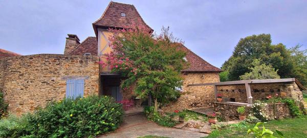 MAISON EN PIERRES , DEPENDANCES ,1 HECTARE , SAINT YRIEIX LA PERCHE , HAUTE-VIENNE Saint yrieix la perche