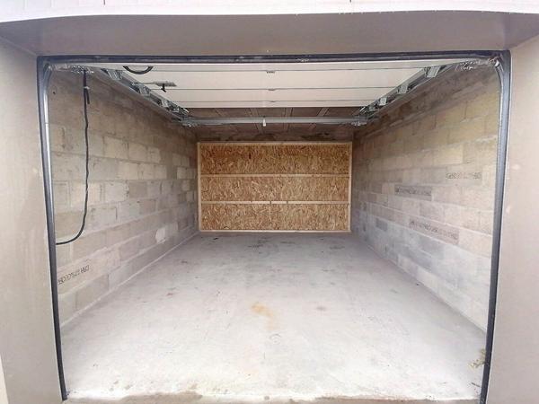 Stationnement à louer    19 m2 Monnaie