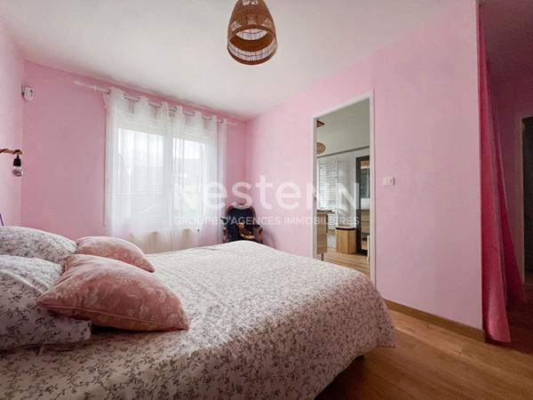 Maison avec piscine à Verrières-en-Anjou