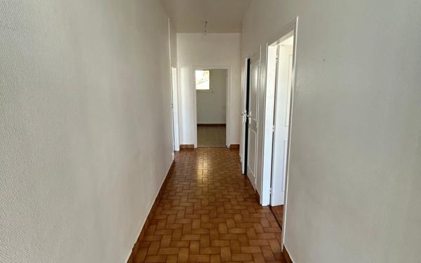 Maison à vendre    6 pièces • 142 m2 Mérignac