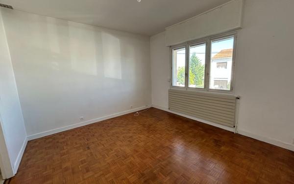 Maison à vendre    6 pièces • 142 m2 Mérignac