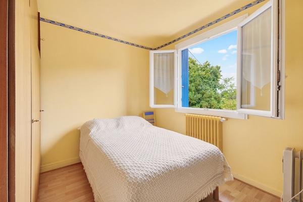 Maison à vendre à Trégueux Deux logements indépendants et beau terrain de 1 200 m²