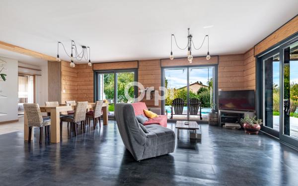 Maison à vendre    6 pièces • 142,45 m2 Verneuil-sur-Vienne