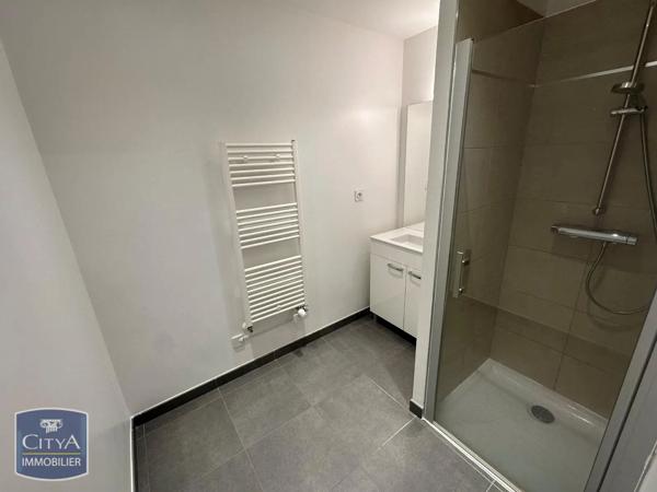 Appartement à louer 3 pièces 75.88m² Bourg-en-Bresse (01000)