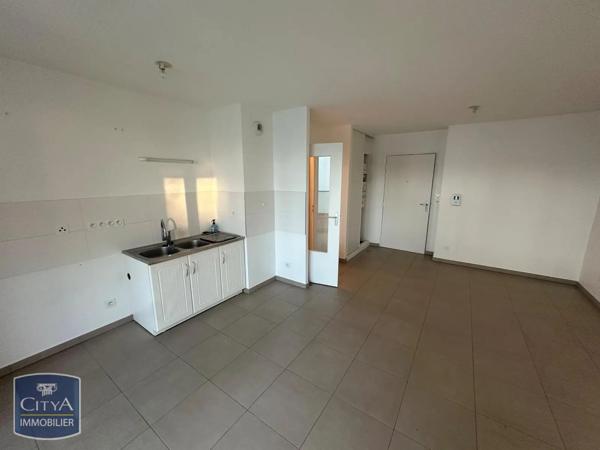 Appartement à louer 3 pièces 75.88m² Bourg-en-Bresse (01000)
