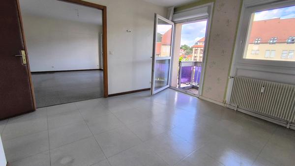 Appartement 2 chambres - 83,53 m² -Hypercentre Saint-Avold - Ascenseur, cave et 2 balcons