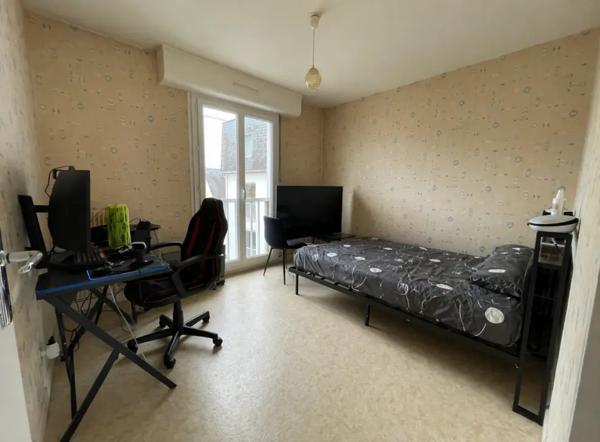 Appartement T2 lumineux avec balcon - proche gare de Châtell