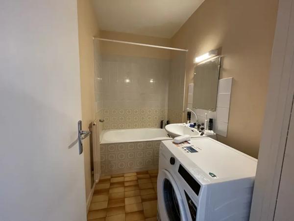 Appartement T2 lumineux avec balcon - proche gare de Châtell