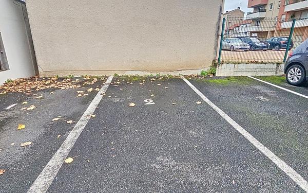 Stationnement à vendre    12,50 m2 Vichy