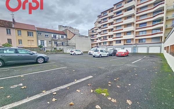 Stationnement à vendre    12,50 m2 Vichy
