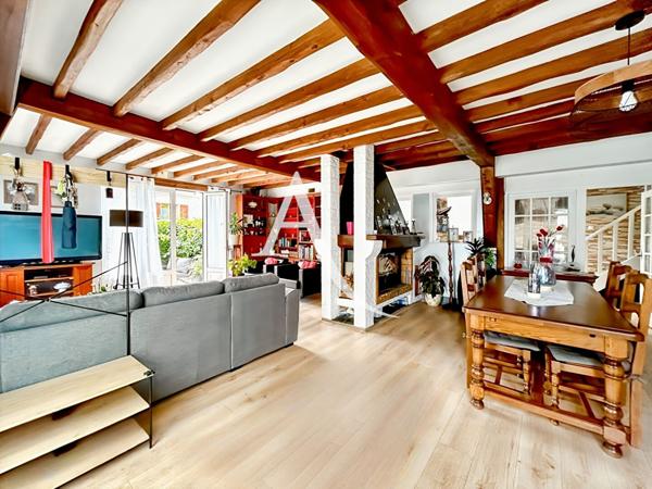 Maison Bois D Arcy 8 pièces 143 m2